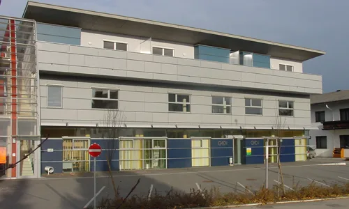 Wohn- und Geschäftshaus in Voitsberg, Ansicht von der Straßenseite